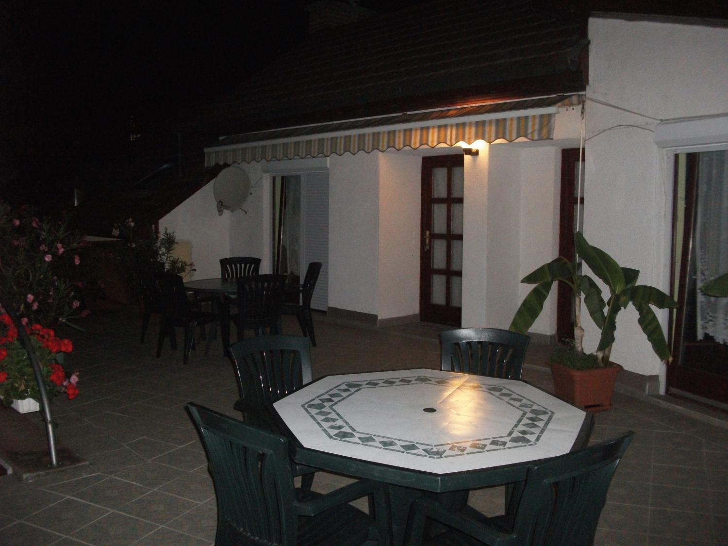 Ria Panzio Bed & Breakfast Естергом Екстериор снимка